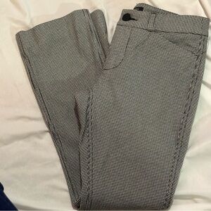 Banana Republic Black & White Houndstooth Skinny Pants